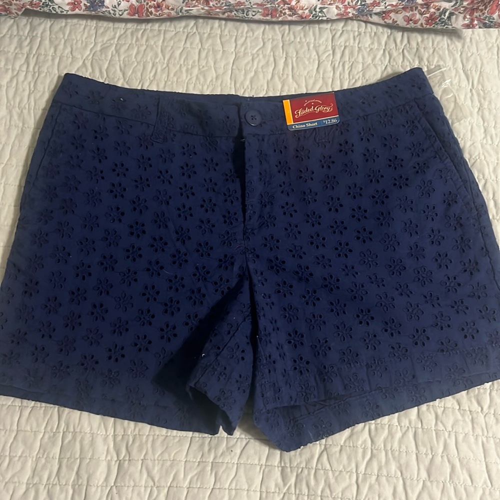 Faded glory navy blue eyelet chino shorts, new, size 10